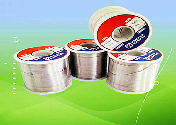 焊锡丝的连接电子世界的微小纽带